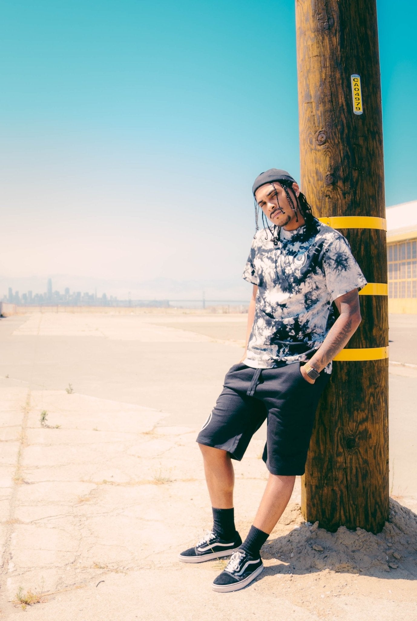 Black Tie Dye Shirt - HellaThrifty