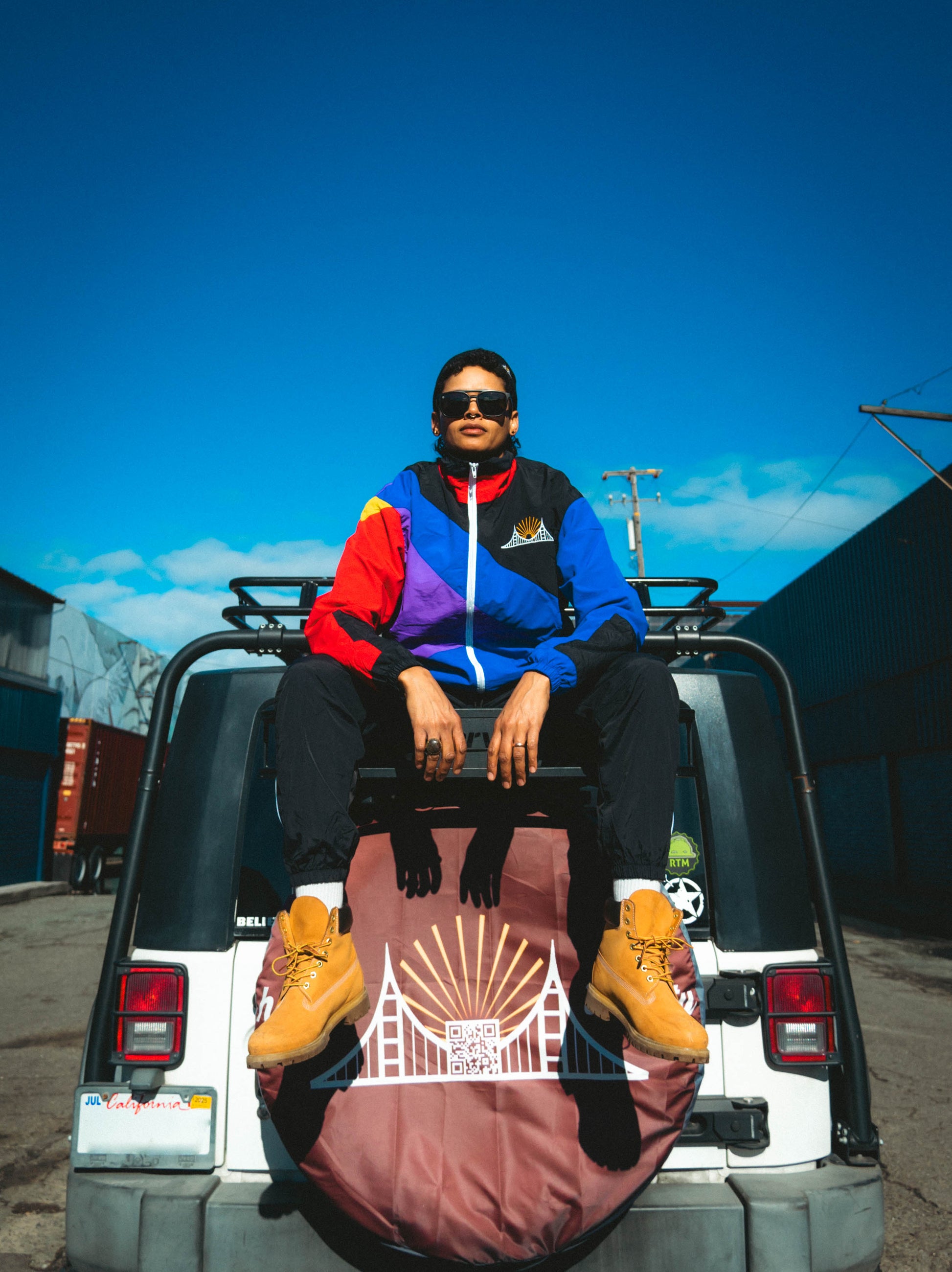 hella thrifty 90s tracksuit jeep rubicon wrangler